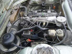 Exhaust manifold - PEUGEOT 504 Coupé / Cabriolet