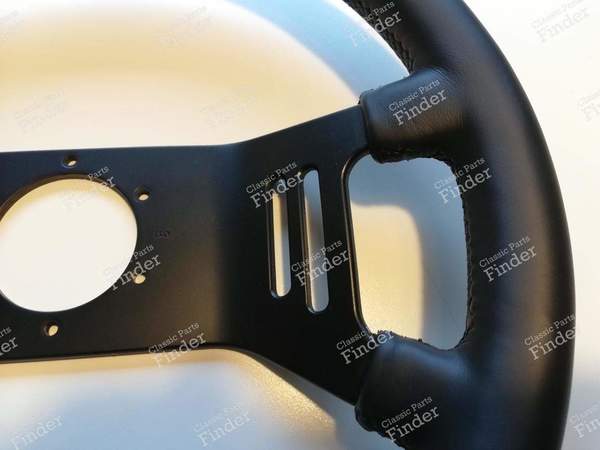 Superb leather sports steering wheel - RENAULT Fuego - 6