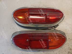 Pair of "almond" taillights - PEUGEOT 204