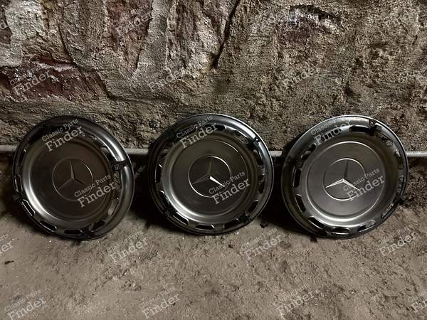 3 hubcaps NOS - MERCEDES BENZ W123 - 1154010324- 1