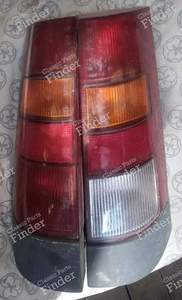 Tail lights for Renault Super 5 - RENAULT 5 (Supercinq) / Express / Rapid / Extra (R5) - 297201 (G) / 297202 (D) / 8076 (D) / 1221803 (D) / 1221703 (G)- thumb-0