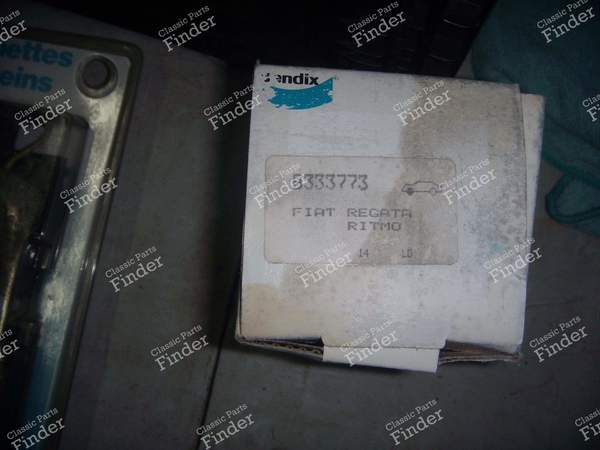 Front brake pads - FIAT Ritmo / Regata - B333773- 0