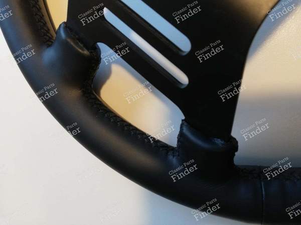 Superb leather sports steering wheel - RENAULT Fuego - 4