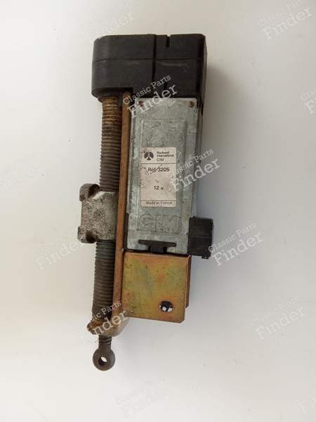 Electric seat adjustment motor - RENAULT 25 (R25) - 3205- 0